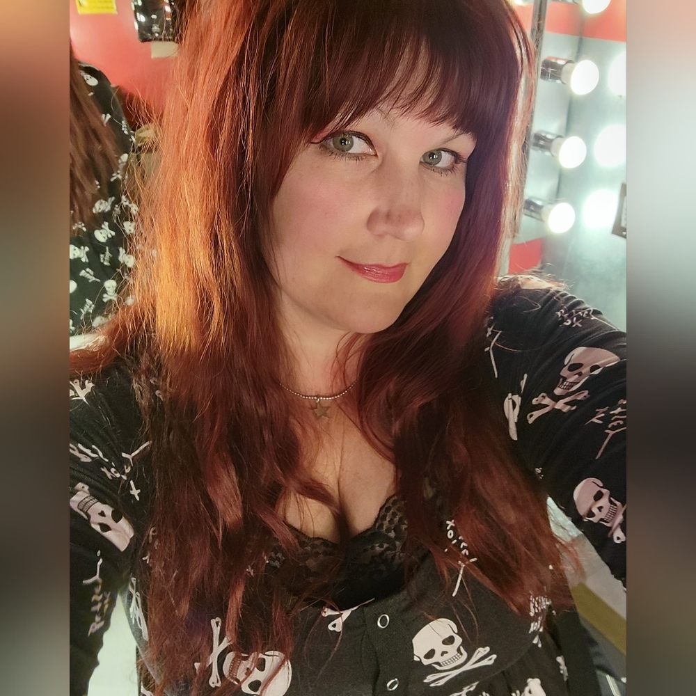 Meet your Posher, Crystal